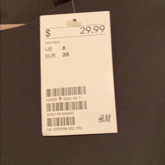 Dress - Picture 6 of 10